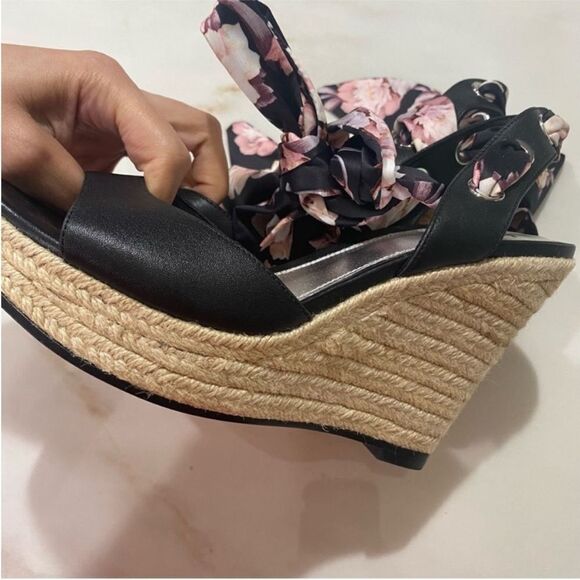 NWOB Paige Weslyn Wedge Sandals size 8.5 - Picture 6 of 7